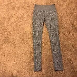 Athleta  Stash pocket Exhale Heel Tight